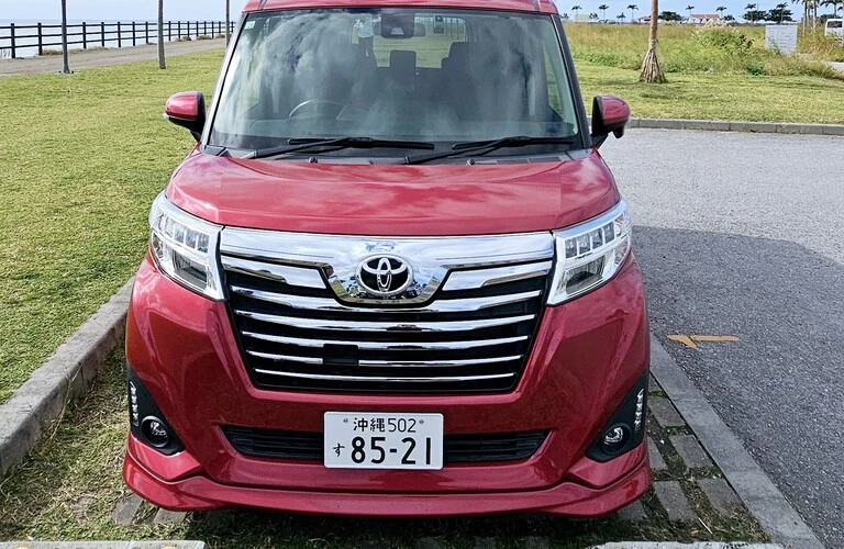 沖縄の美しい風景をトヨタの車で満喫しよう！